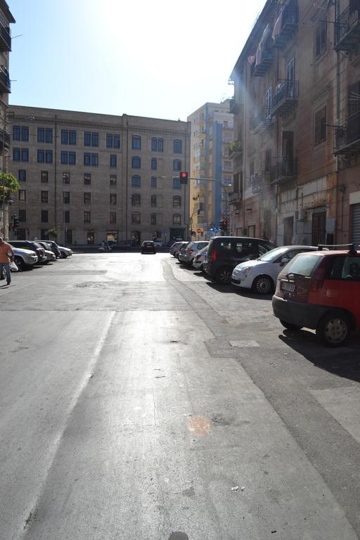 מלון פלרמו A Tre Passi Dal Centro מראה חיצוני תמונה